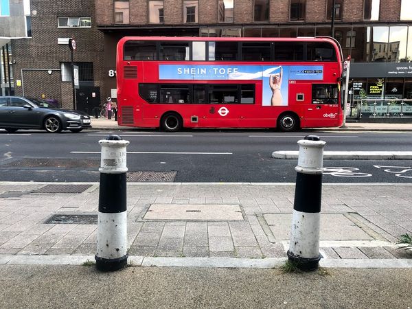 Bankside bollards given grade II listed status