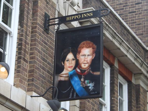 Harry and Meghan’s Waterloo pub sign to be removed