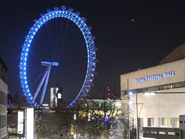 SE1 landmarks join ‘light it blue’ salute to NHS and care workers