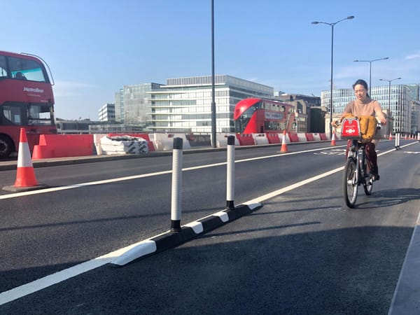 London Bridge: cycle lanes introduced