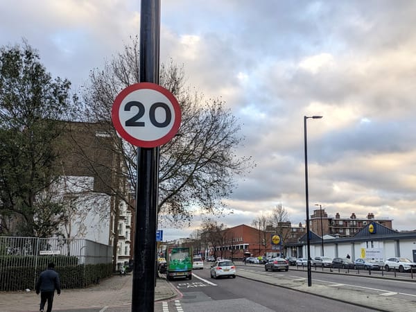 20 mph speed limit introduced on Old Kent Road