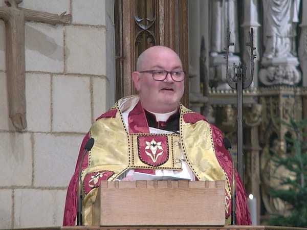 Mark Oakley installed as Southwark Cathedral dean