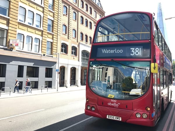 381 bus route: TfL cuts frequency